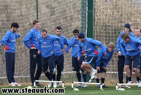 Dica si Habibou s-au antrenat cu Steaua! Vezi imagini de la antrenamentul Stelei de luni seara!_9