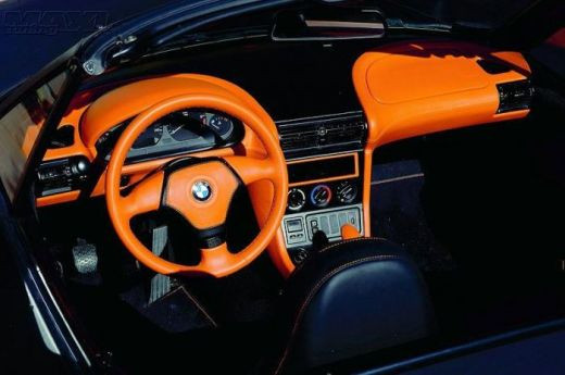 Tuning excentric: un BMW Z3 imbracat integral in piele_3