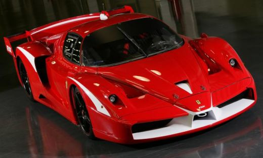 Vezi un Ferrari FXX de 2,6 milioane de euro!