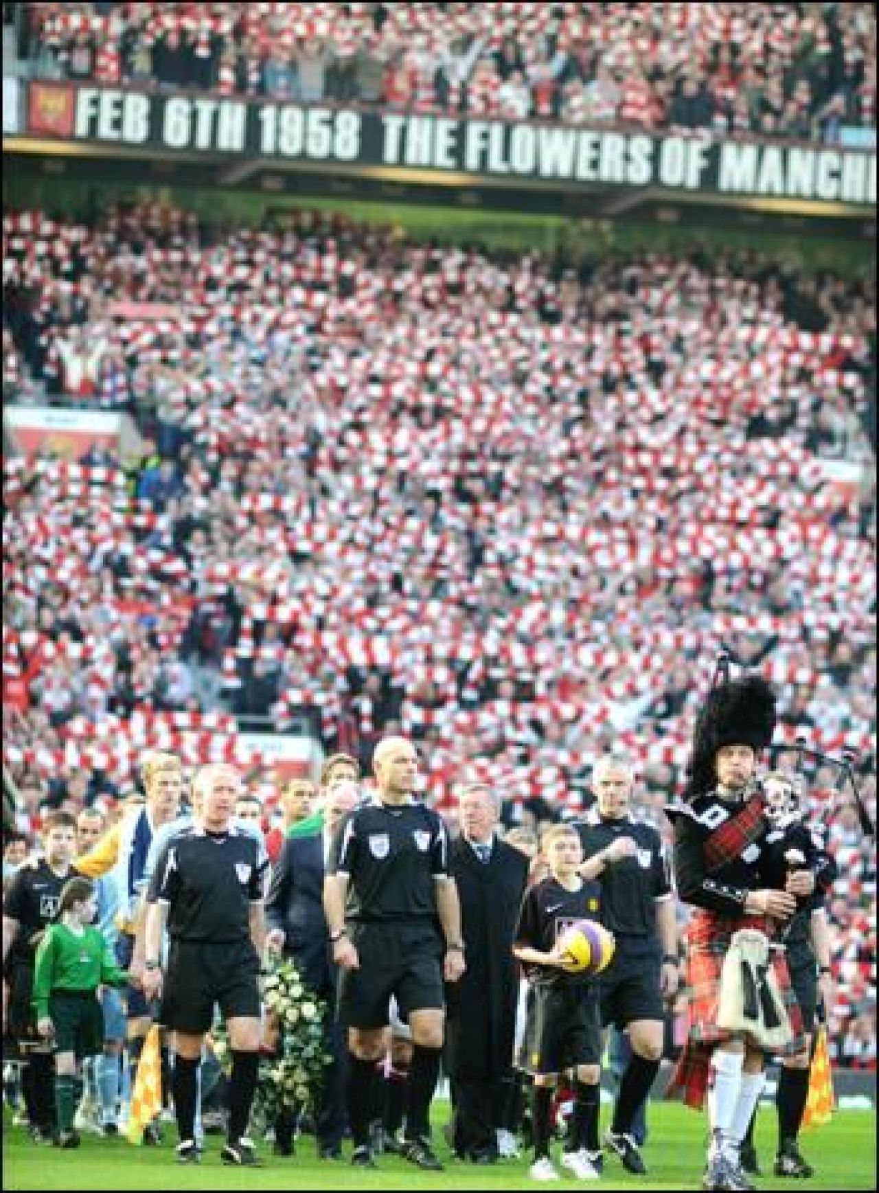 United si City, unite la 50 de ani de la tragedia aviatica din Munchen! Vezi imagini!_2
