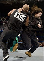 CD-ul WWE Raw Greatest Hits a iesit pe piata. Iti place cum suna?_3