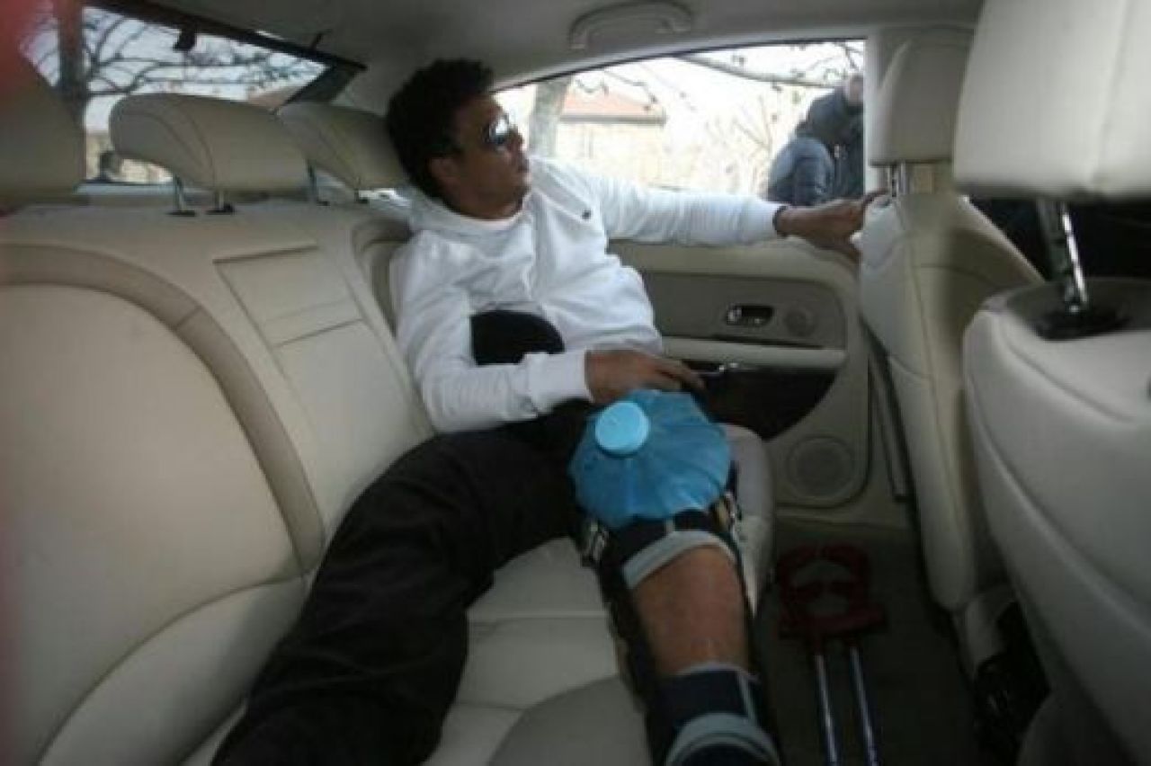 Exclusiv! Fotografii cu Ronaldo la clinica din Paris inainte de operatie!_4