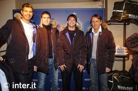 100 de ani de Inter! Vezi cel mai nou produs lansat de Chivu in Italia!