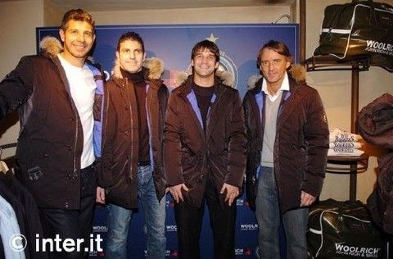 100 de ani de Inter! Vezi cel mai nou produs lansat de Chivu in Italia!_1