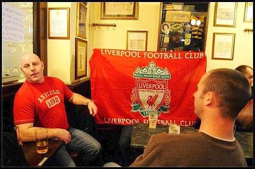 Se pregatesc de inca o noapte magica! Fanii lui Liverpool au asediat Milanul!_6