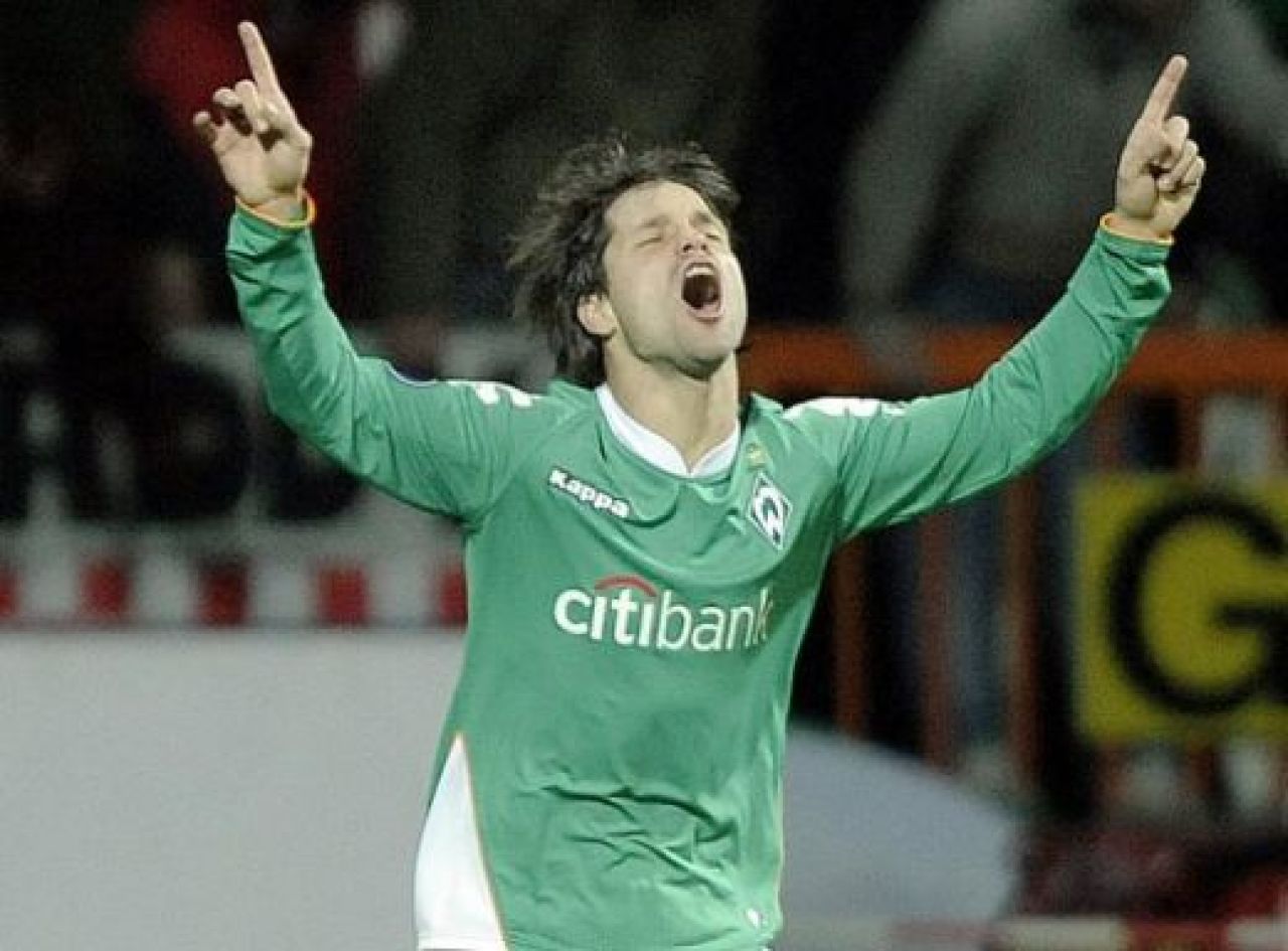 Ronaldo, Drogba, Diego sau Huntelaar. Vezi ce atacanti vrea Real:_3