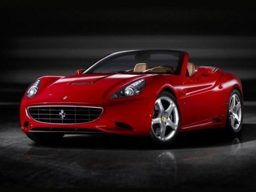 Revine moda anilor 60! Vezi cum va arata noul Ferrari GT Califiornia_3