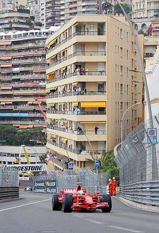 Marele Circ exclusivist! Vezi ce staruri au facut senzatie pe circuitul de la Monte Carlo!_11