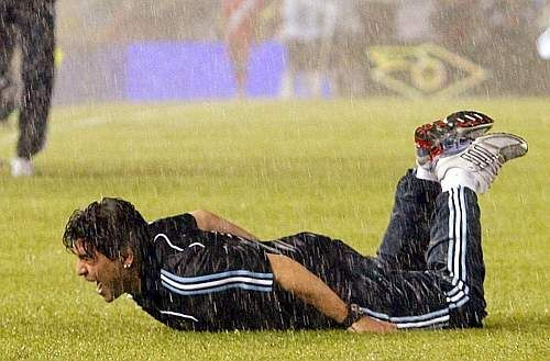 FAZA ZILEI! Vezi golul lui Palermo pentru Argentina si bucuria NEBUNA a lui Maradona_11