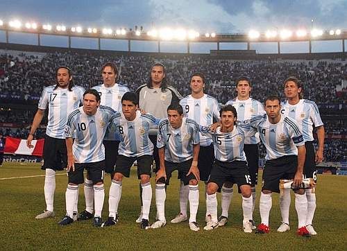 FAZA ZILEI! Vezi golul lui Palermo pentru Argentina si bucuria NEBUNA a lui Maradona_13