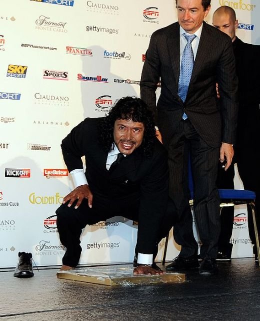 Ronaldinho i-a batut pe Henry, Gerrard si  Beckham: a luat Golden Foot 2009!_3