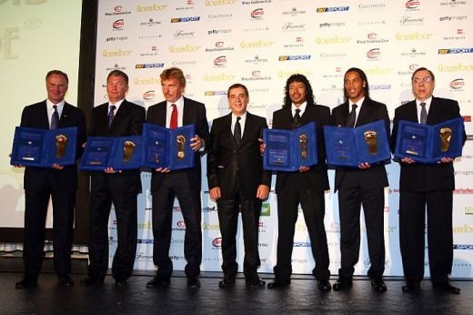 Ronaldinho i-a batut pe Henry, Gerrard si  Beckham: a luat Golden Foot 2009!_10