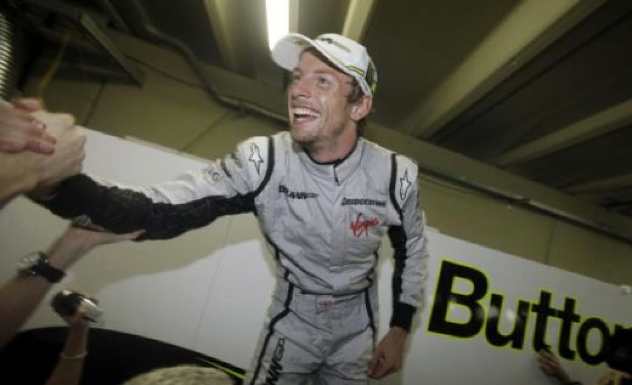 FOTO / Button, in EXTAZ dupa ce a devenit campion mondial_8