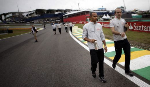 FOTO / Button, in EXTAZ dupa ce a devenit campion mondial_23