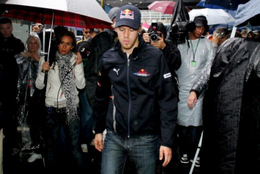 FOTO / Button, in EXTAZ dupa ce a devenit campion mondial_24