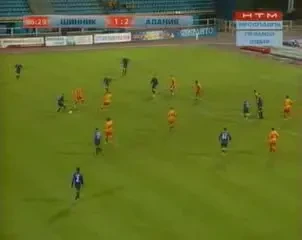 VIDEO / Incredibil: au dat-o de doua ori in bara! Vezi ce faza de infarct a trait Rednic