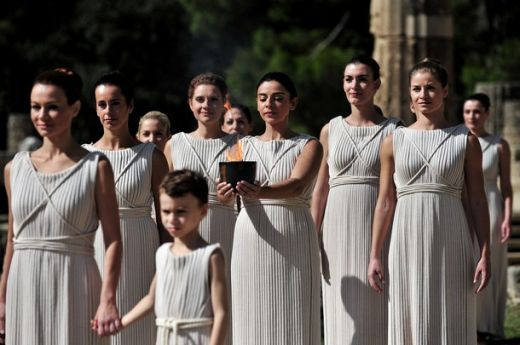 FOTO: Flacara olimpica pentru JO de la Vancouver a fost aprinsa de soare!_4