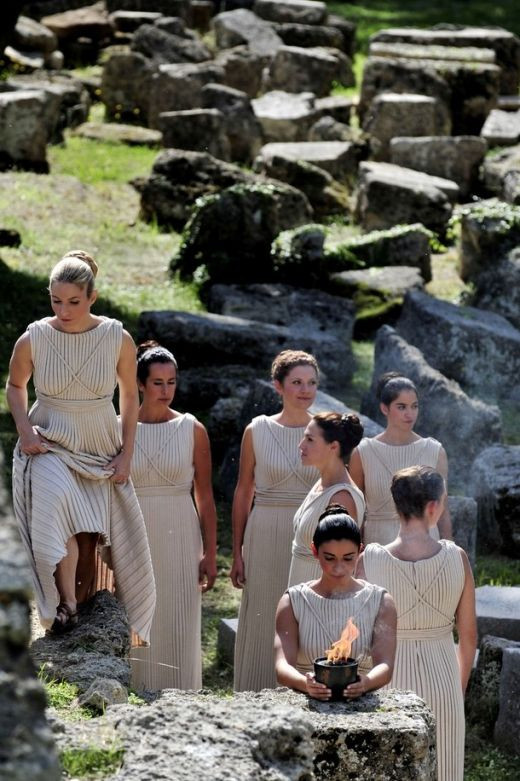 FOTO: Flacara olimpica pentru JO de la Vancouver a fost aprinsa de soare!_13