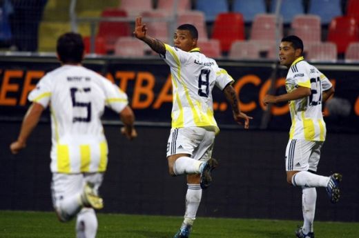 VIDEO: ZERO pe linie: Steaua 0-1 Fener! Vezi REZUMAT!_11