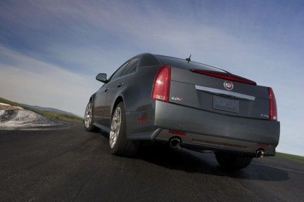 VIDEO: Bob Lutz prezinta Cadillac CTS-V Challenge! Vezi o super reclama la BMW M3!_12