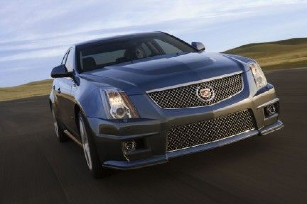 VIDEO: Bob Lutz prezinta Cadillac CTS-V Challenge! Vezi o super reclama la BMW M3!_23