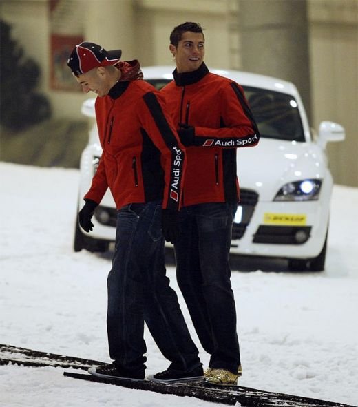 VIDEO / Ronaldo, Benzema si Kaka si-au testat viteza la volanul noilor Audi!_4