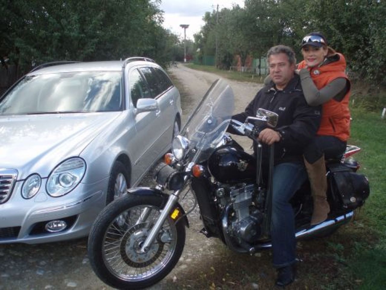 Cum sa pui gaini in luxosul Mercedes E220 al lui Adrian Iovan!_7