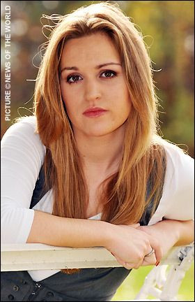 FOTO: Imagini socante cu studenta desfigurata de Marlon King de la Wigan!_2