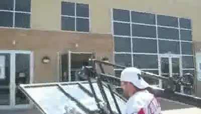 VIDEO / Cel mai TARE sport: baschet pe gheata! Te tine?