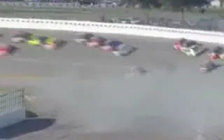 ACCIDENT BRUTAL la 300km/h in NASCAR! Vezi ce patit pilotul!