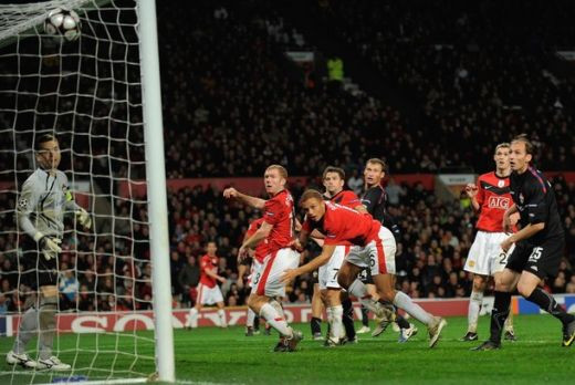 FOTO! Valencia a salvat pe Manchester: 'diavolii' sunt in optimi!_4