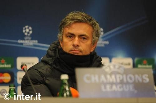 Chivu a dat de belea: masti anti-gripa la Dinamo Kiev - Inter Milano! FOTO:_12