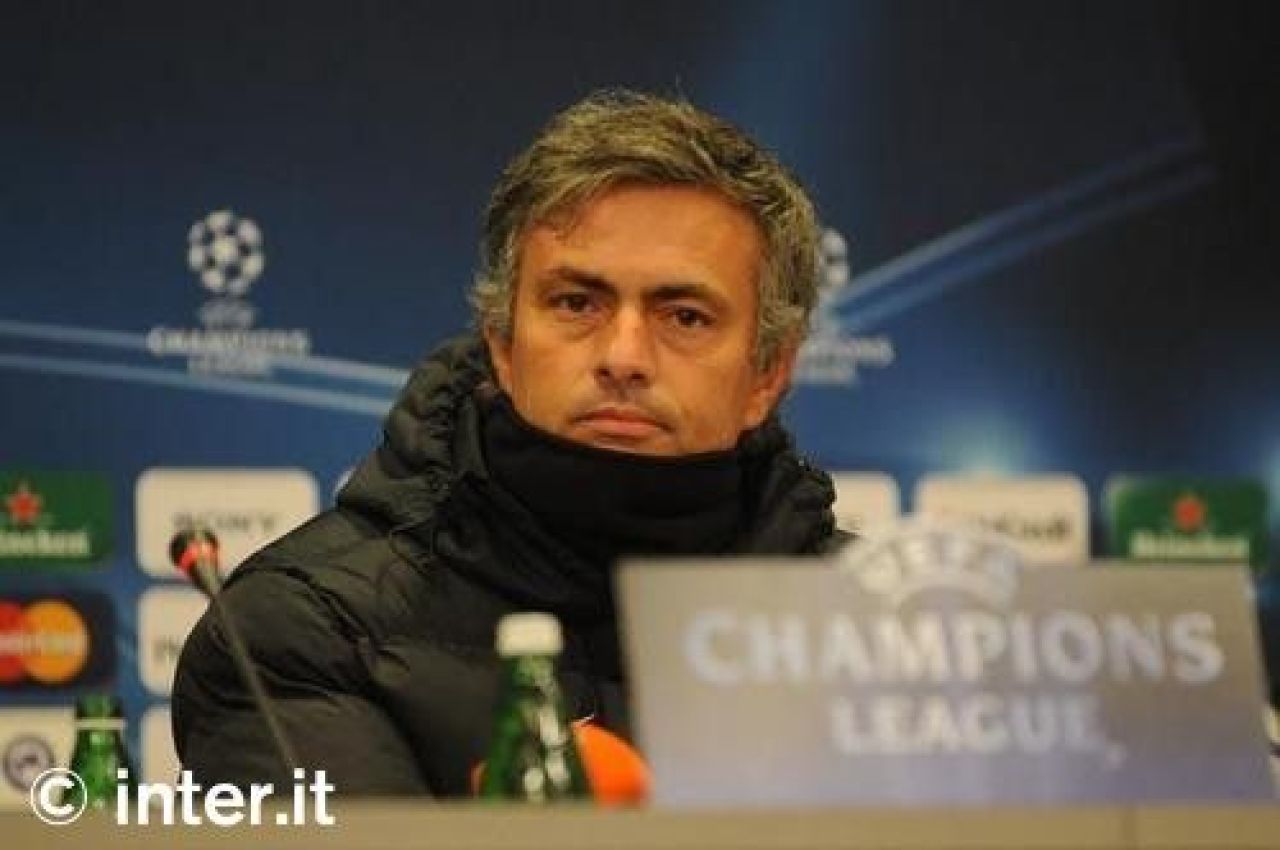 Chivu a dat de belea: masti anti-gripa la Dinamo Kiev - Inter Milano! FOTO:_12