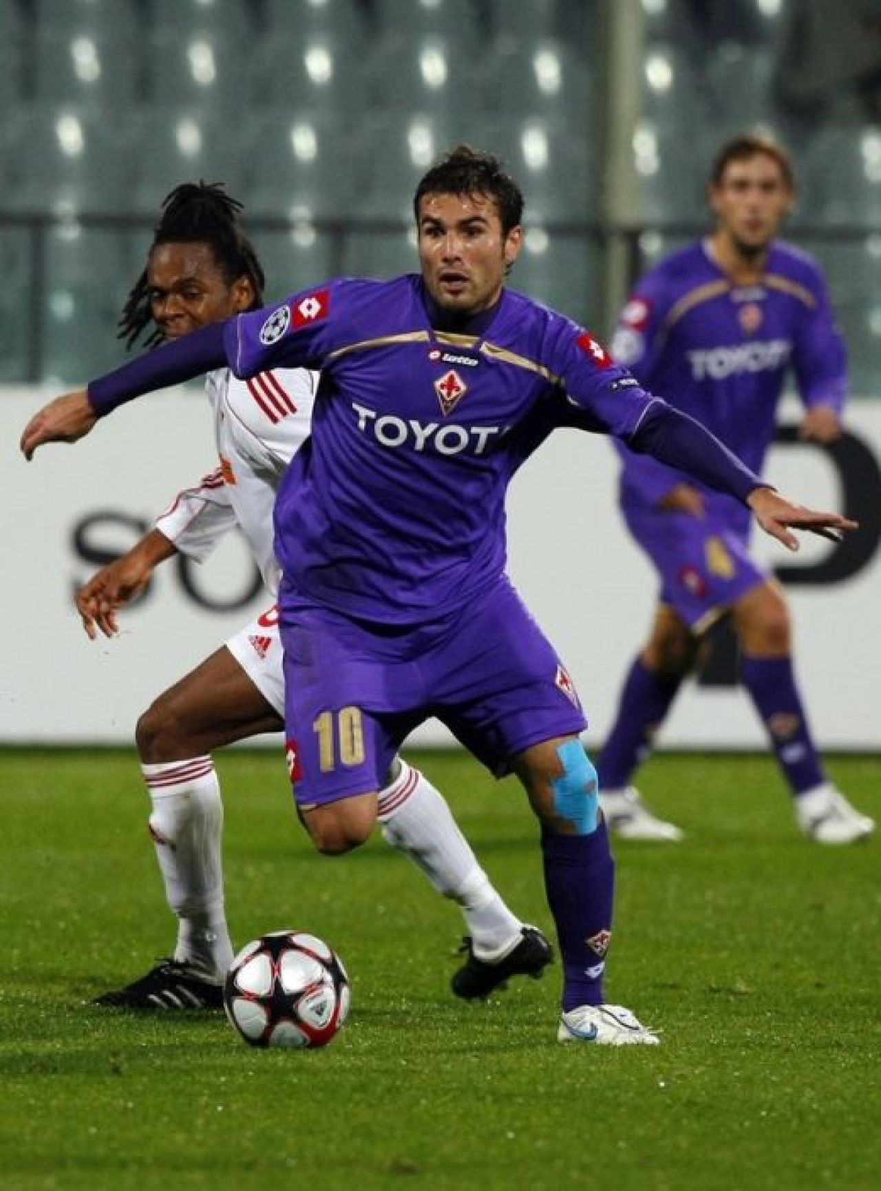 FOTO: Mutu a revenit miraculos si a inscris din nou: Fiorentina 5-2 Debrecen!_16