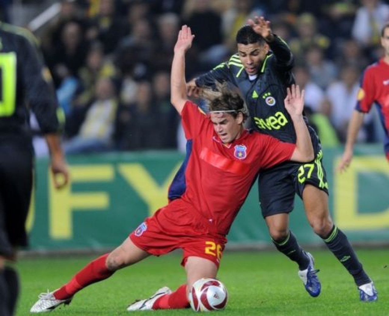 VIDEO REZUMAT: Steaua e numai unu'! Fenerbahce 3-1 Steaua!_2