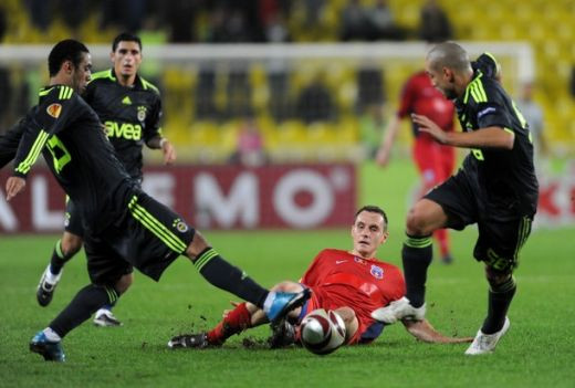 VIDEO REZUMAT: Steaua e numai unu'! Fenerbahce 3-1 Steaua!_5