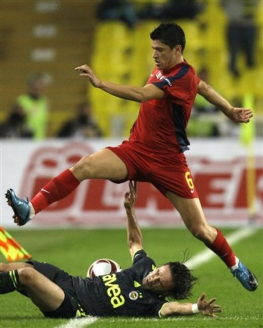 VIDEO REZUMAT: Steaua e numai unu'! Fenerbahce 3-1 Steaua!_8