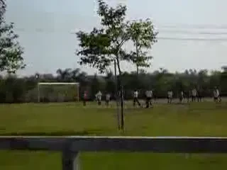 VIDEO Atentie la neatentie! Ce gafa a comis un antrenor de copii!