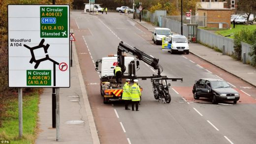 FOTO Cudicini s-a izbit cu motorul de o masina / Redknapp: 