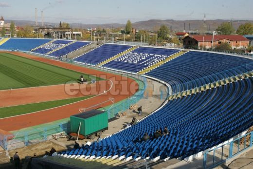 FOTO: Asa arata noul stadion al Universitatii Craiova din Severin!_6