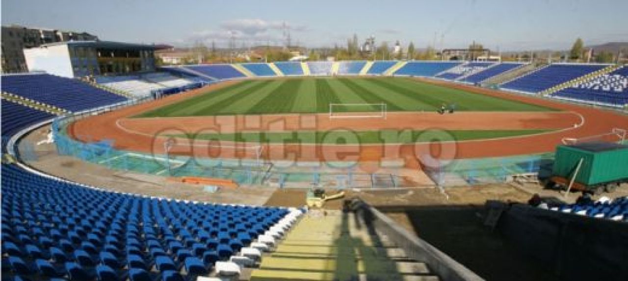 FOTO: Asa arata noul stadion al Universitatii Craiova din Severin!_10