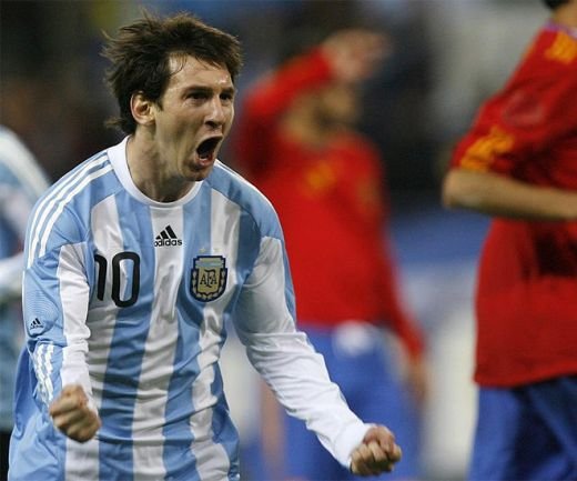 FOTO: Spania a lovit fara mila in Maradona! Vezi ce scandal a iesit dupa meci!_8