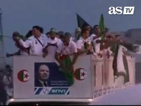 VIDEO Nebunia continua dupa calificarea Algeriei: peste 40 de persoane ranite in Egipt!