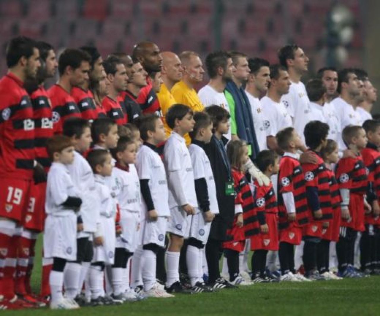 Unirea, in primavara Europeana! Unirea Urziceni 1-0 Sevilla! VEZI REZUMAT_11