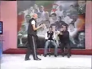 VIDEO / Portarul Algeriei danseaza pe rupte pe melodia lui "Vali Vijelie"! :)