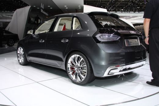 FOTO: Asta e BMW-ul care i-a innebunit pe toti!_6