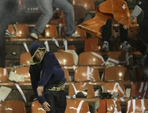 VIDEO Au devastat stadionul! Vezi macelul facut de huligani la Steaua 1-2 Partizan!_4