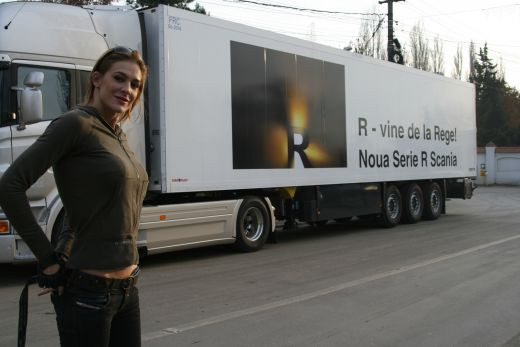 Anul acesta, Mos Craciun vine cu...camionul!_2