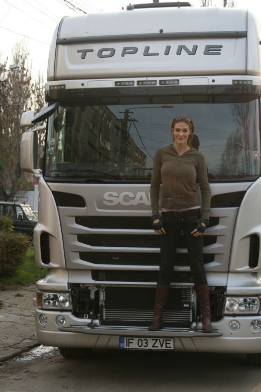Anul acesta, Mos Craciun vine cu...camionul!_5