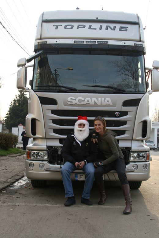 Anul acesta, Mos Craciun vine cu...camionul!_7